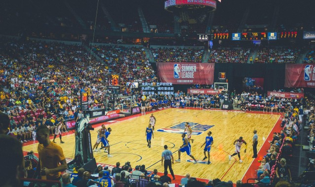 海星体育直播官网-凌晨4点！巴萨欧冠复仇战打响，诺坎普迎战法兰克福，誓洗双重耻辱